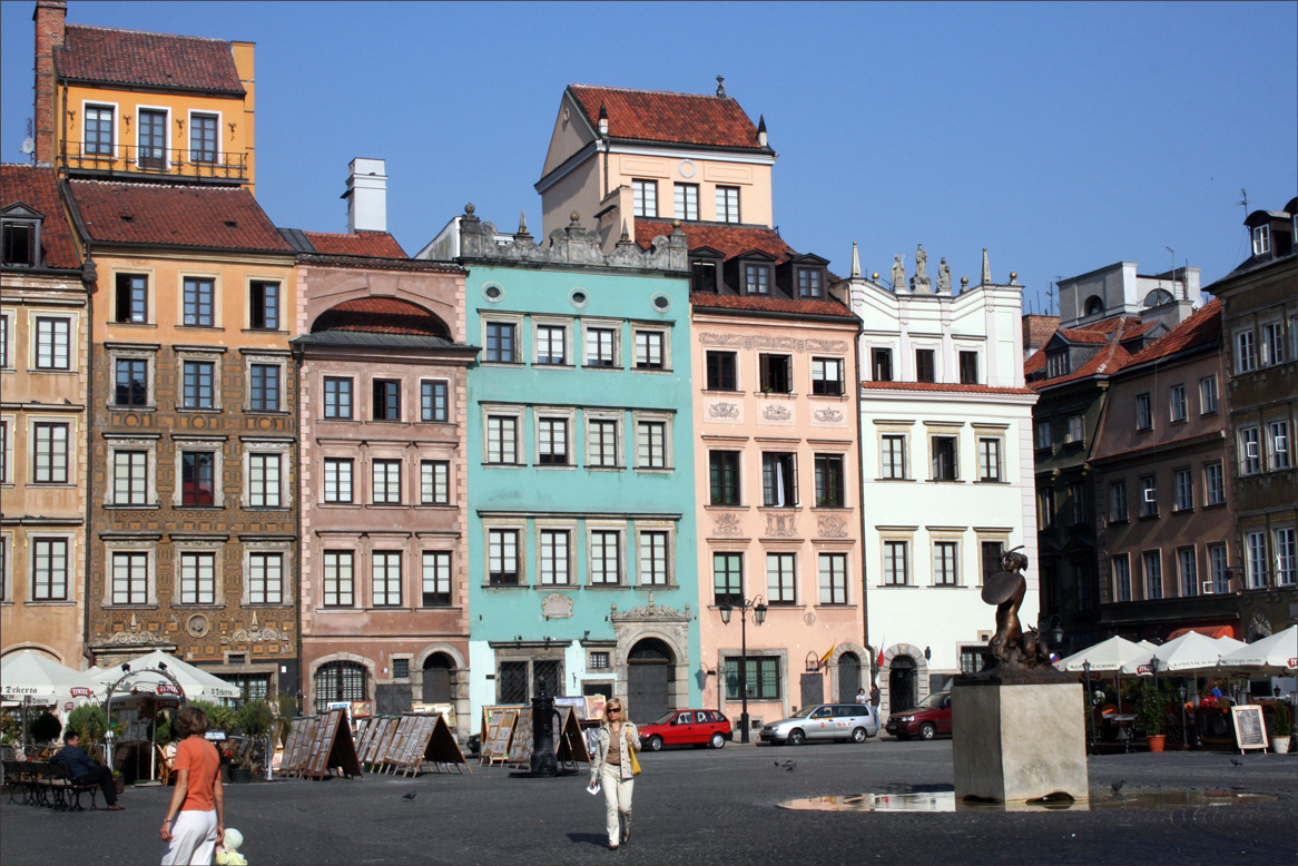 The Old Town Marketplace in Warsaw (Rynek Starego Miasta) | Steve's