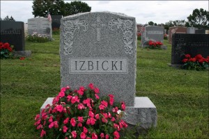 The Gravestone of John N. P. Izbicki and Nellie M. Dusavage - Obverse